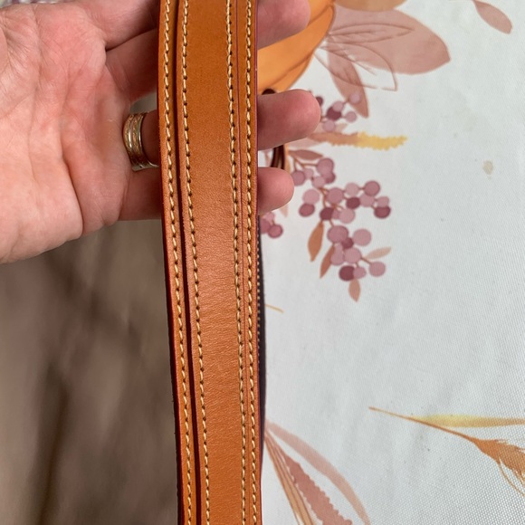 Dooney & Bourke taupe vacheta leather shoulder bag 15X15X6 inches - Picture 7 of 14